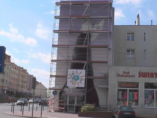 Powstaje mural